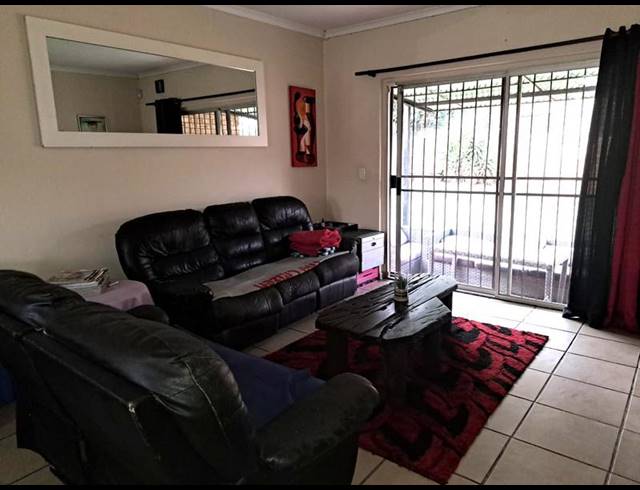 3 BEDROOM TOWNHOUSE FOR SALE IN KENMARE